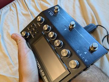 Boss GT 1000 Core pedaliera multieffetto