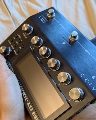 Boss GT 1000 Core pedaliera multieffetto