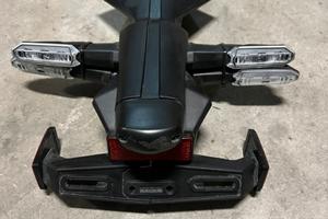 Kawasaki z 650 portatarga