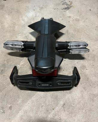 Kawasaki z 650 portatarga