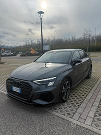 Audi A3 40tfsi-e  S-line