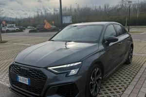 Audi A3 40tfsi-e  S-line