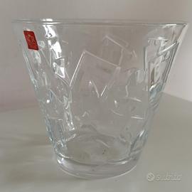 Vaso RCR design Ugo Nespolo