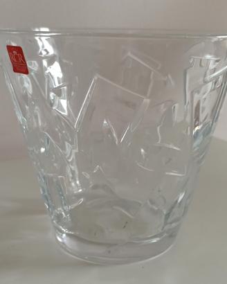 Vaso RCR design Ugo Nespolo