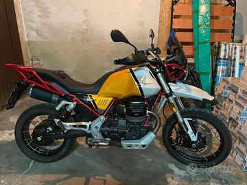 Moto Guzzi V85TT evocative graphics EURO 5