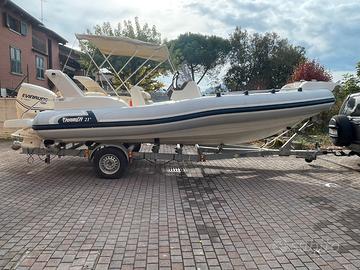 Gommone MARLIN 21 + motore EVINRUDE E-TEC 150 cv