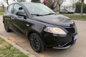 Lancia Ypsilon 1.2 GPL Ecochic Gold