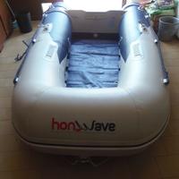 gommone con fuoribordo