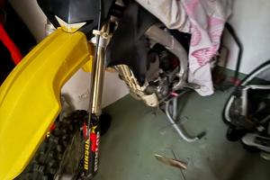 Suzuki rm-z ufficiale valenti