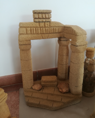 Monumento in tufo