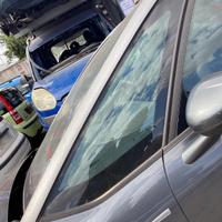 CITROEN C4 GRAND PICASSO VETRO ANTERIORE LATERALE 