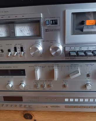 amplificatore technics.. Sony... JVC.. cassette de