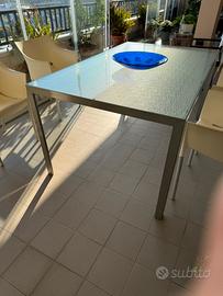 Tavolo da esterno
