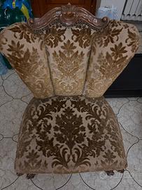 Poltroncine in legno e velluto marone