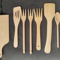 Set 8 utensili da cucina in legno