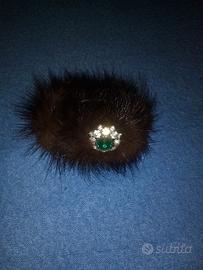Bracciale peloso con pietra brillantini