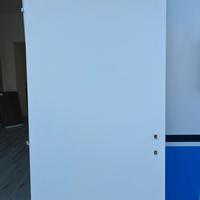 Porta battente bianco liscio