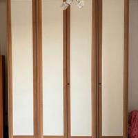 Armadio 4 ante di cui 2 singole e indipendenti.