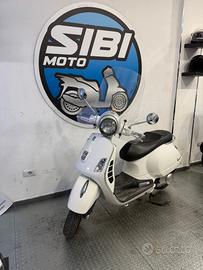 Vespa GTS 300