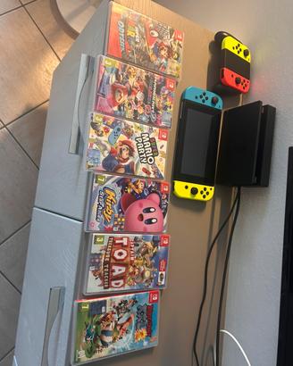 Nintendo Switch + 4 Joy-Con Originali + Dock