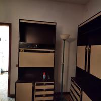 Mobiletto da salotto con radio anni 70