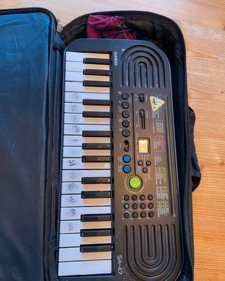 Tastiera musicale per la scuola media
