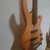 Basso Fretless Yamaha BB-404F