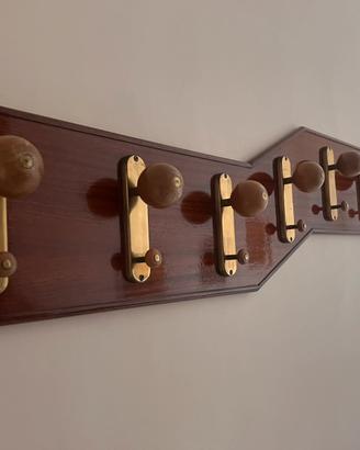 Appendiabiti in legno antico