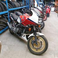 Honda V - Four 750 - VF750F Demolita - Per Ricambi