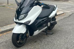 Yamaha Tmax