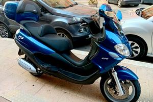 PIAGGIO X9 250 EVOLUTION