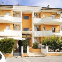 2 LOCALI A TORTORETO