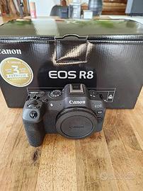 Canon EOS R8