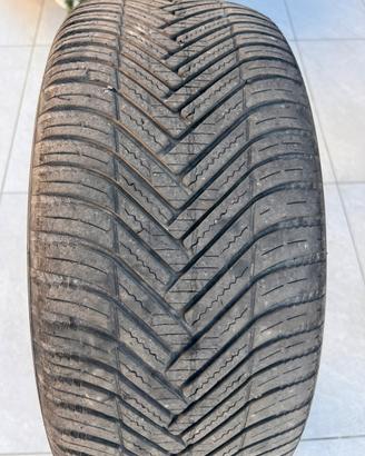 Gomme Pneumatici 4 stagioni 225 50 r17
