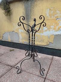 Porta vaso ferrobattuto