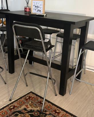 Tavolo alto nero rettangolare con 4 sgabelli