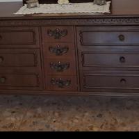 cassettone e comodini 