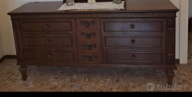 cassettone e comodini 