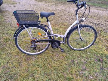 bicicletta city bike perfetta leggerissima e va co