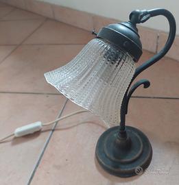 Lampada da tavolo 