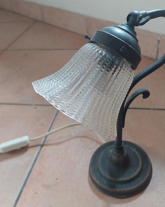 Lampada da tavolo 