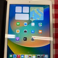iPad 5 Gen 9.7” 128GB WiFi - Cellular + cover