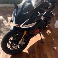 Aprilia rs 660