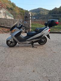Scooter Suzuki Burgman 400