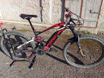 mountain bike elettrica da enduro  fantic xf1