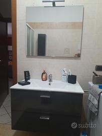 MOBILE BAGNO CON LAVABO, SPECCHIO E COLONNA 
