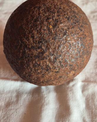 palla di cannone in ghisa