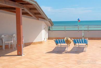 Attico a 50mt. dal mare