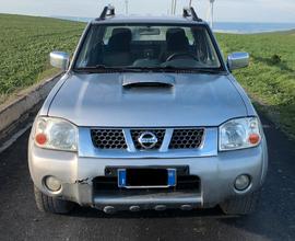 Nissan navara 2.5