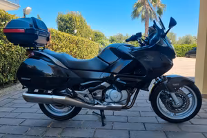 Honda Deauville 700- km.24.000 Abs 2008